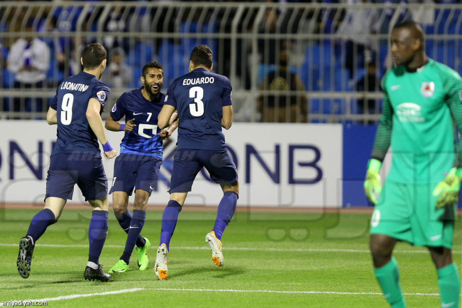 بلدغة الشلهوب.. الهلال ينتزع الصدارة من الريان