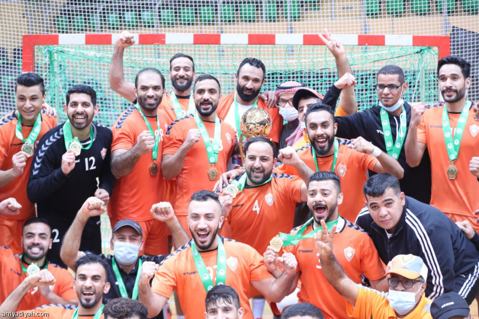 مضر ينتزع كأس سلطان بن فهد من الخليج