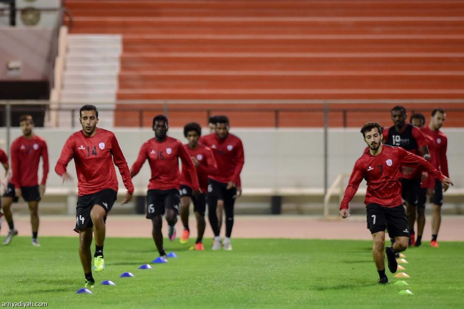 الجابر يركز على الجمل الفنية