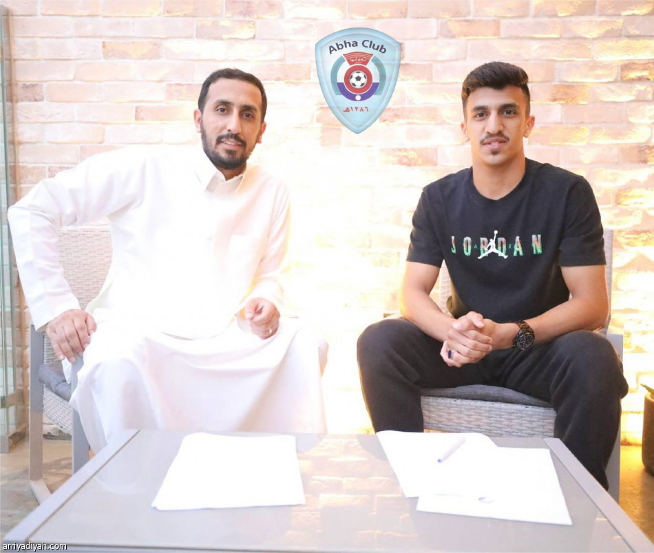 أبها يستقطب الكنيدري من الهلال