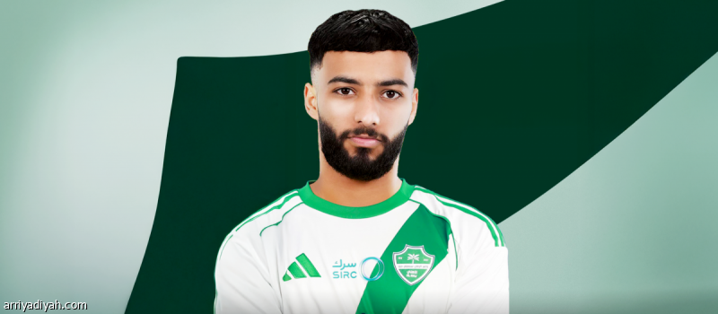 صالح أبو الشامات ينضم لتدريبات الأهلي في جدة بعد عودته من معسكر إسبانيا