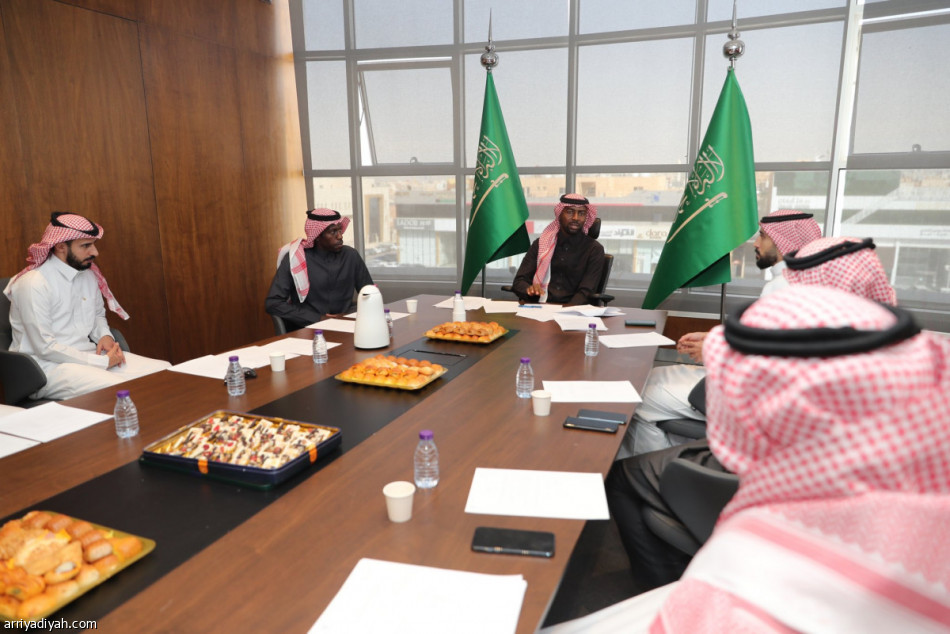 برئاسة هوساوي.. رابطة «اللاعبين السعوديين» تعقد اجتماعها الأول
