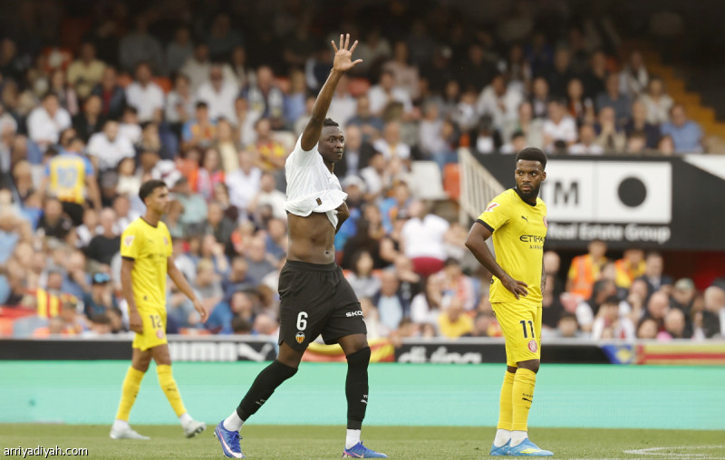 أمام جيرونا.. فالنسيا يبتعد عن الخطر