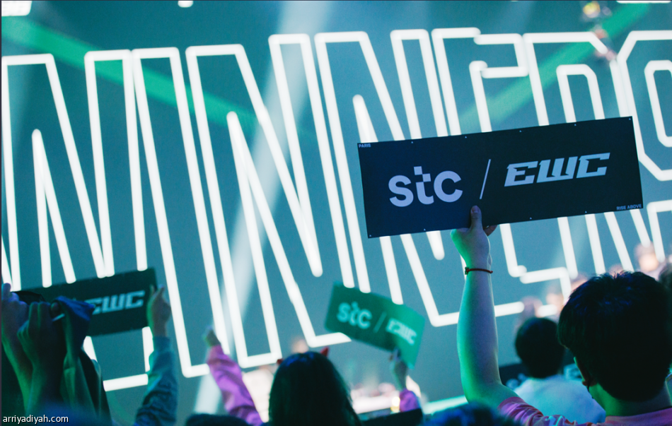 مجموعة stc تسجل حضورا عالميا بكأس الرياضات الإلكترونية بأول محطة دولية للبطولة في «بورت دو فرساي» الفرنسية