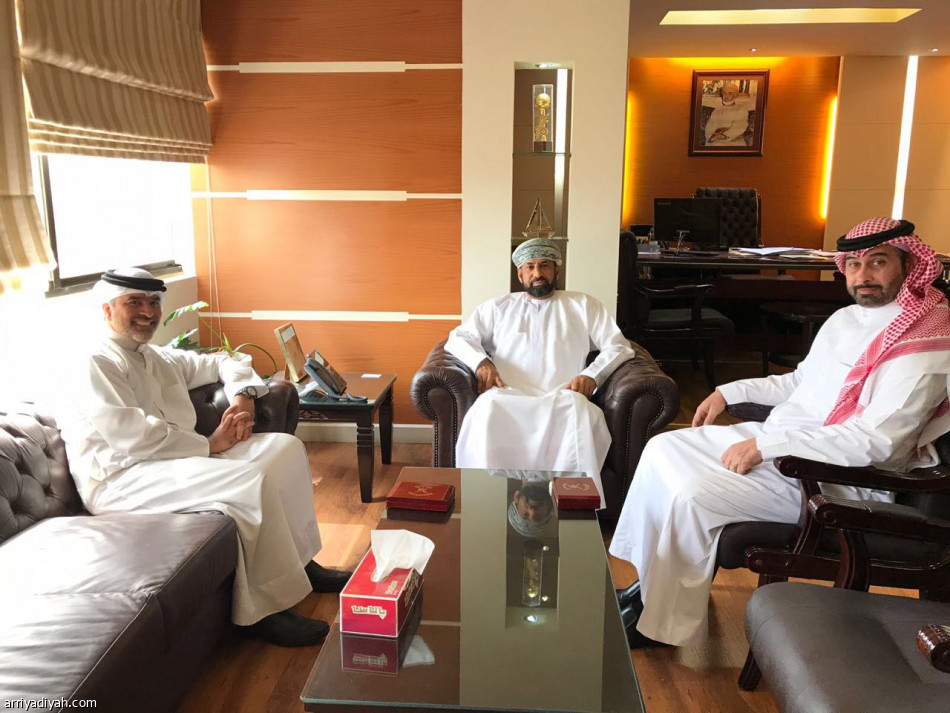 أبو الريش يبحث تطوير الجمباز في عمان والإمارات