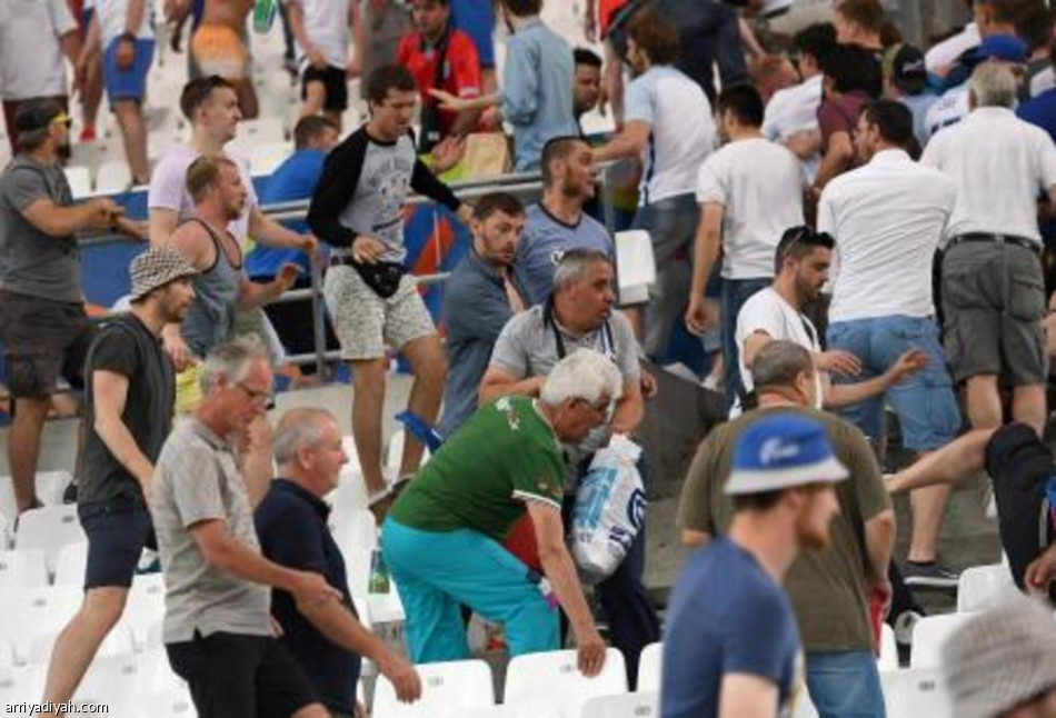 إصابة 31 شخص في اشتباكات قبل مباراة منتخبي إنجلترا وروسيا