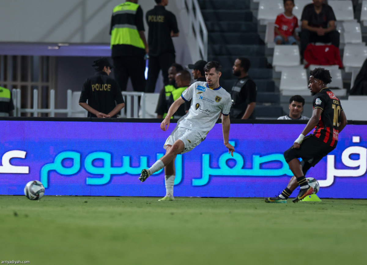 الرياض ينتصر