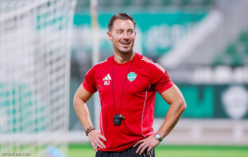 الأهلي يسافر إلى القصيم لمواجهة النجمة وسط شكوك حول مشاركة إيبانيز