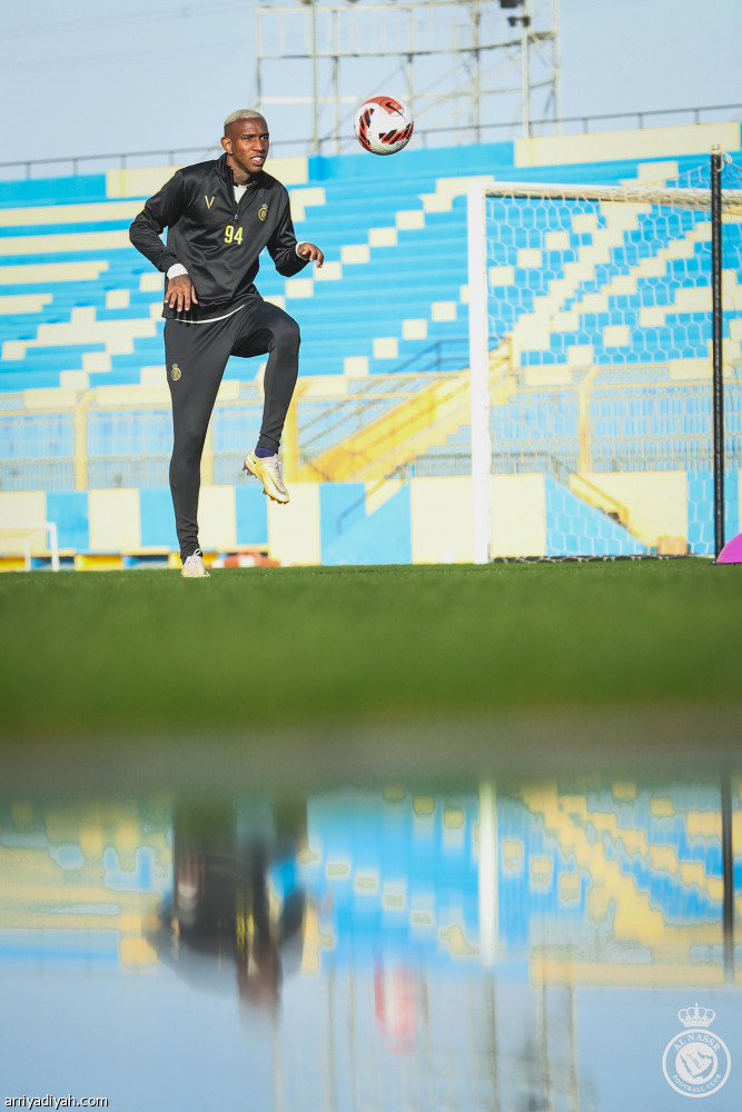 النصر يحتفل بتاليسكا.. وروسو يعتمد 3 لمسات