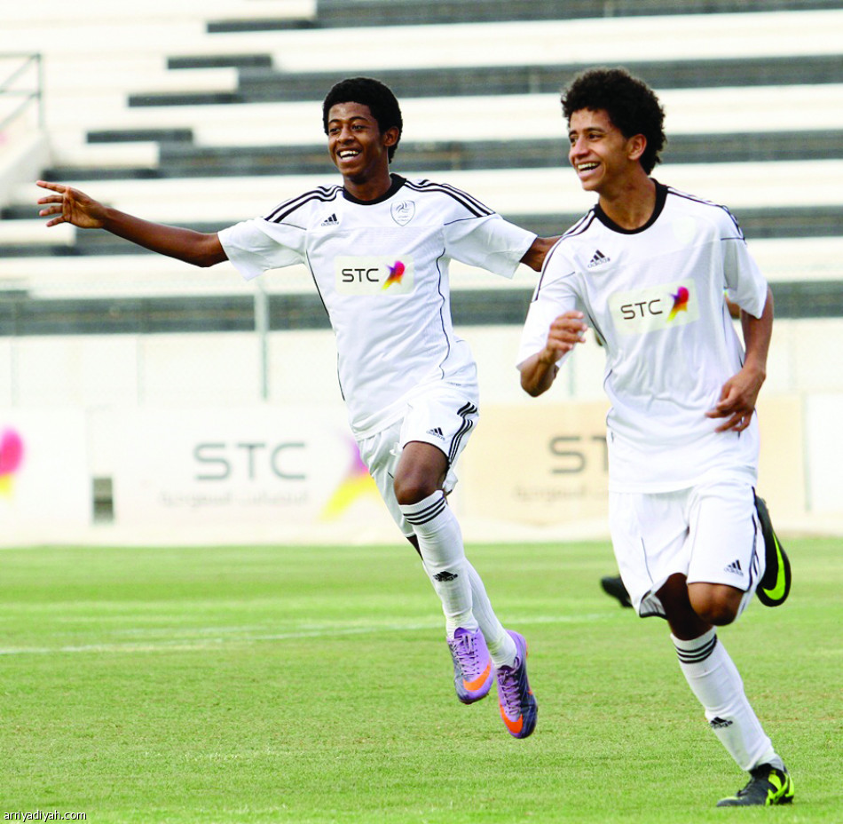 الشباب يخطف القمة والاتفاق وصيفا والنصر يتراجع للثالث