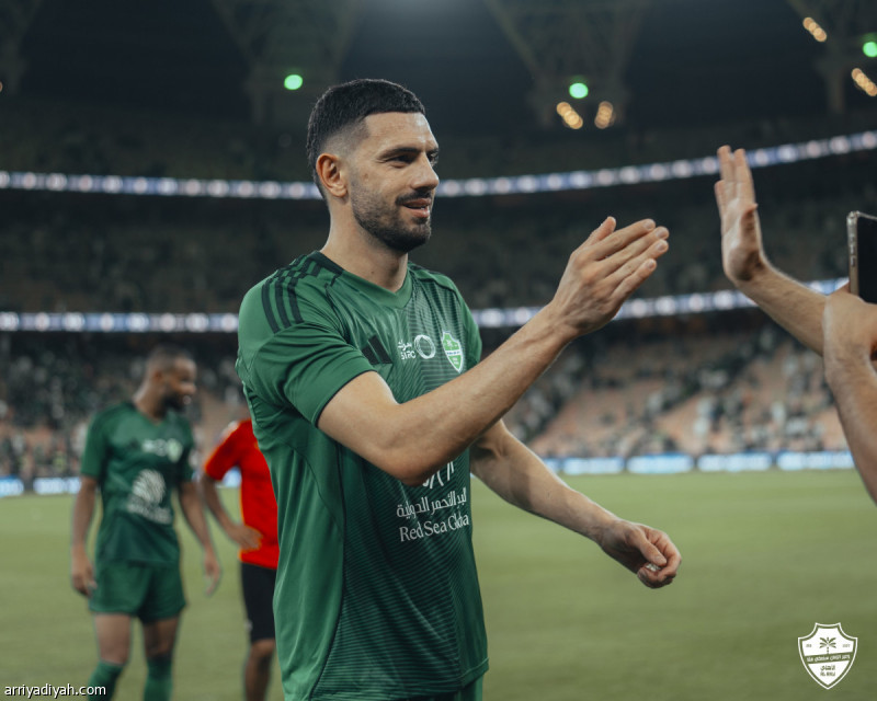 الأهلي يبدأ مفاوضات تجديد عقد الدولي التركي ميريح ديميرال لموسم إضافي