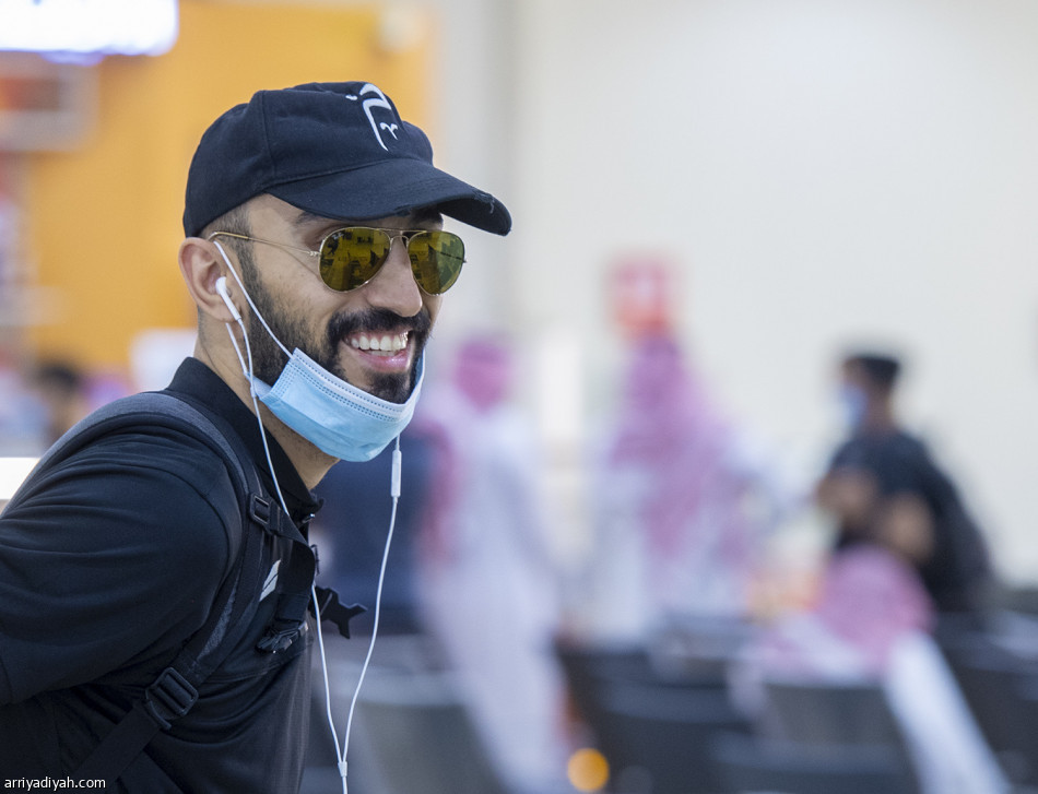 الهلال يغادر للمحافظة على اللقب القاري