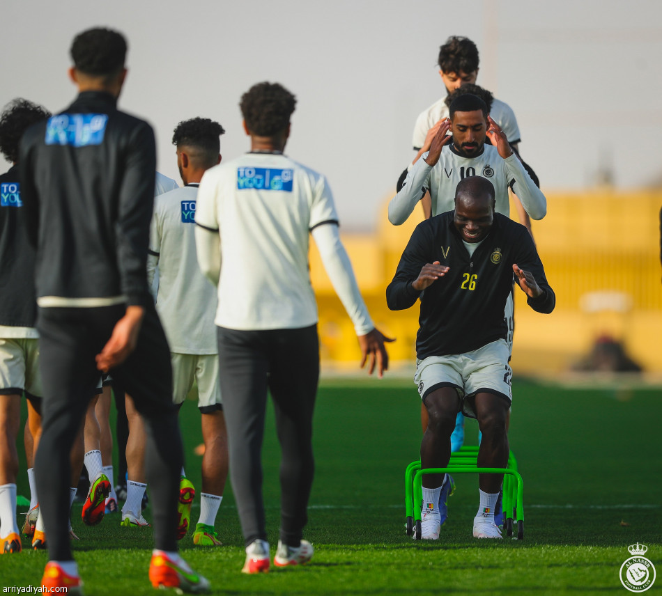 روسو يكثف لياقة وتكتيك النصر