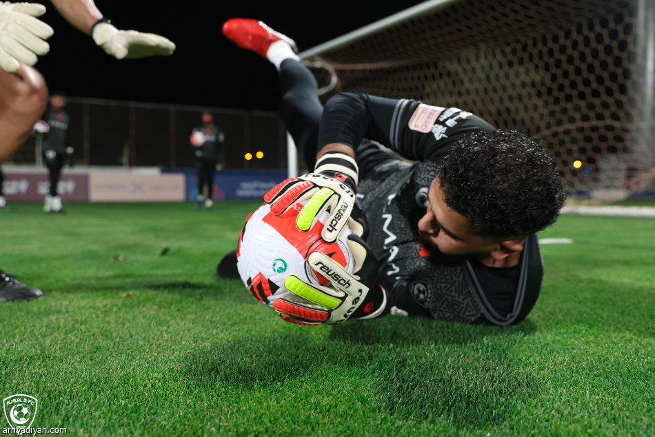 الهلال.. كويلار يشارك في جزء من التدريبات