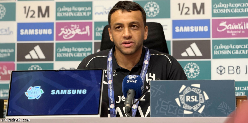 مدرب الهلال محمد الشلهوب يشيد بتحسن الأداء الدفاعي بعد الفوز على العروبة