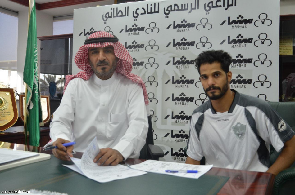 الطائي يضم لاعبين ويجدد مع ثلاثة