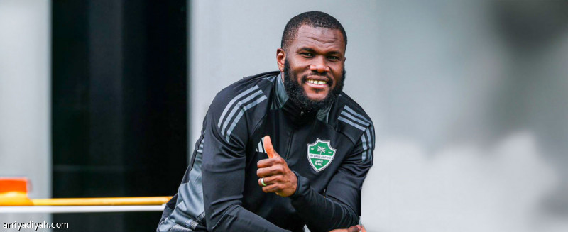 إدارة الأهلي تنتظر قرار بيع عقد فرانك كيسيه وسط اهتمام فيورنتينا