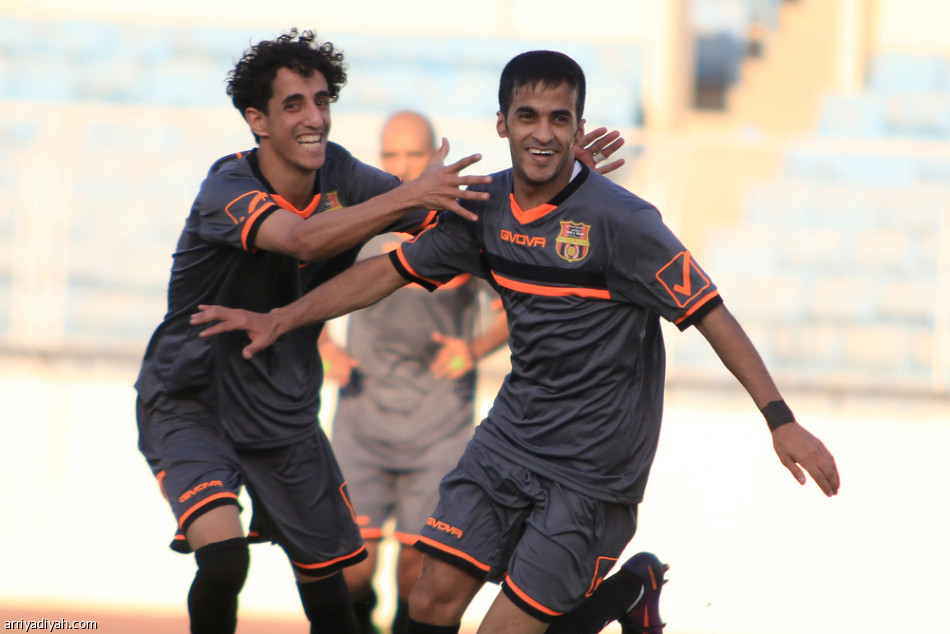 تعادل النجوم ووج في دوري الدرجة الأولى
