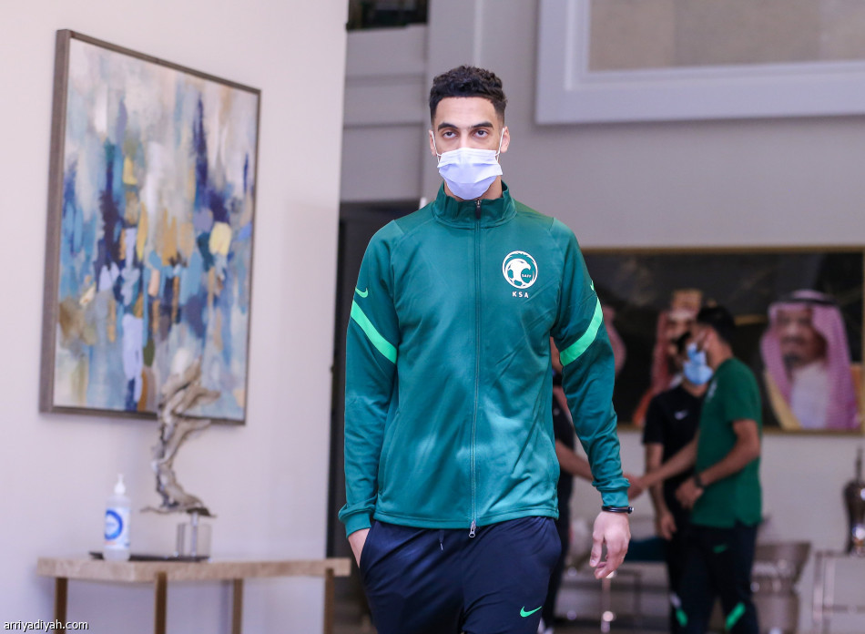 لاعبو الأخضر ينتظمون في معسكر الرياض