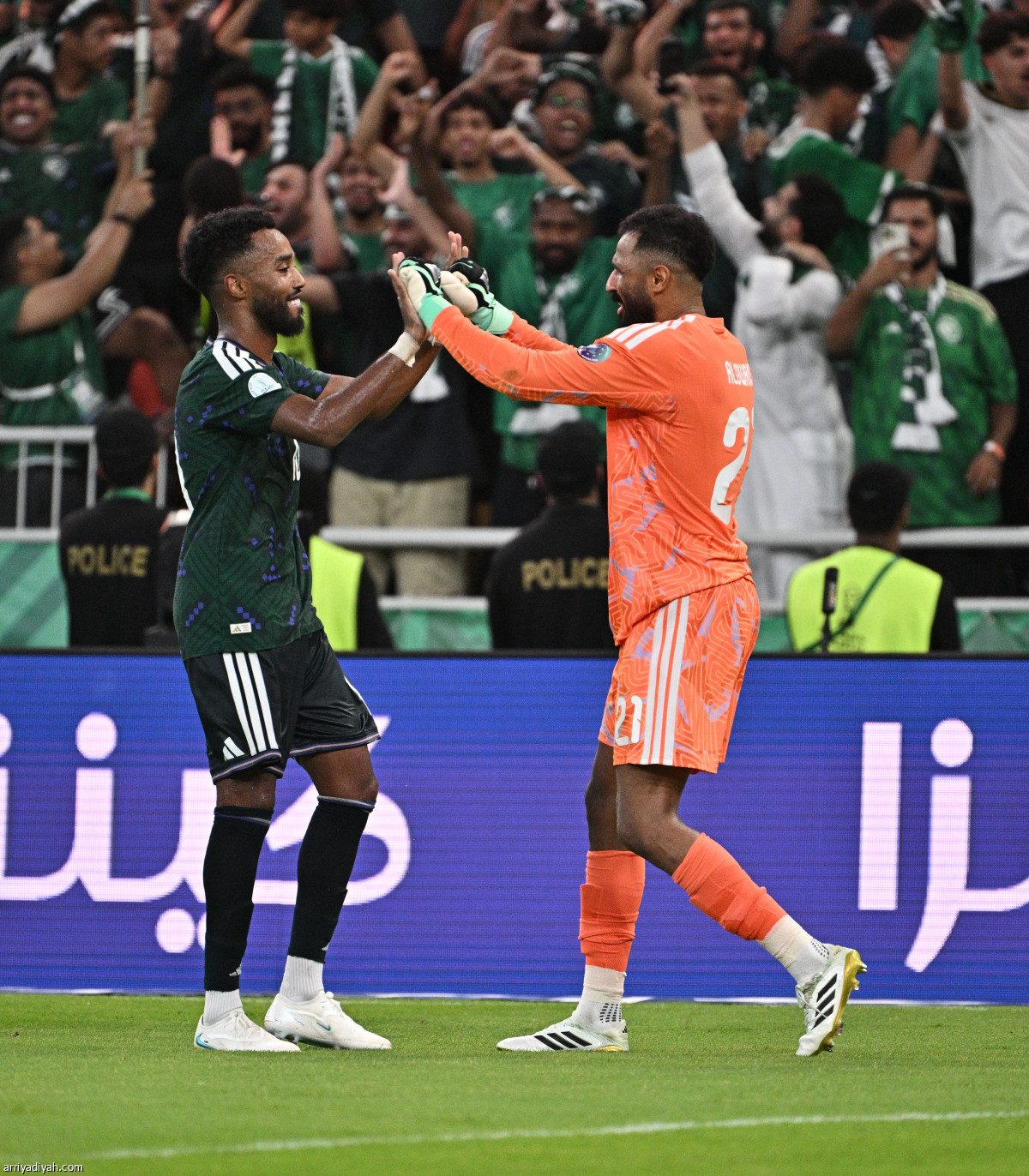 العويس يحسمها