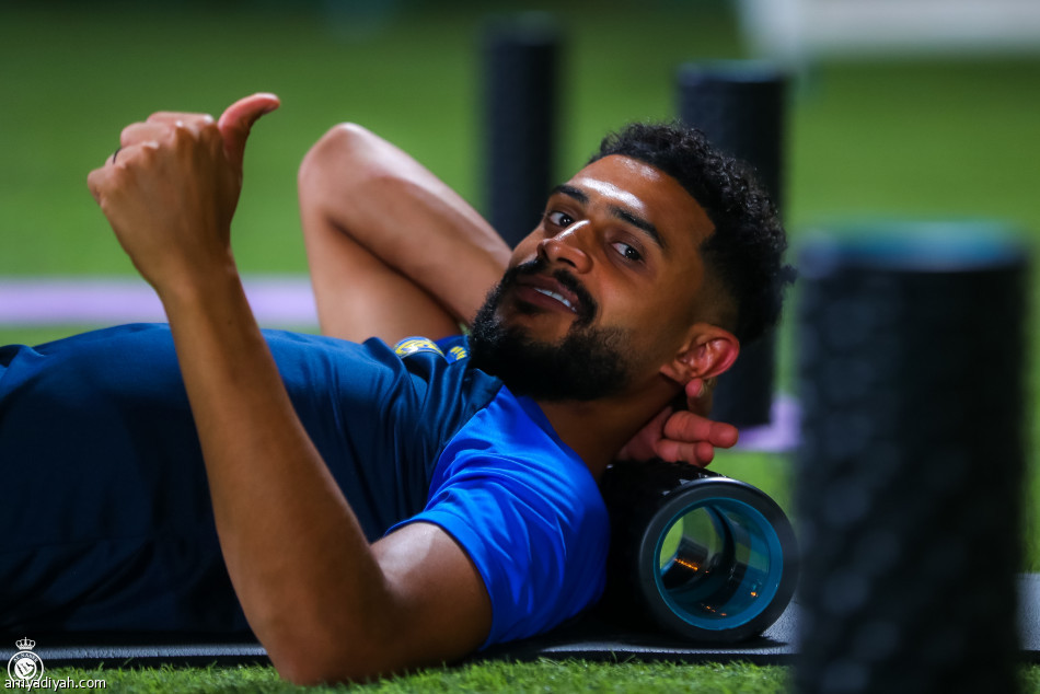 كاسترو 
يرفض معسكر الدمام