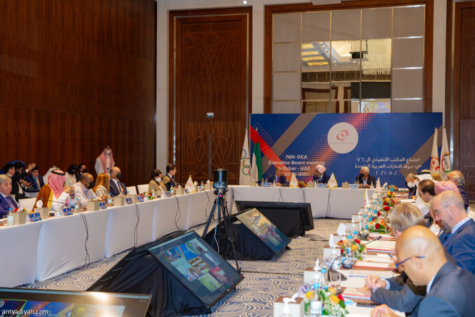 فهد بن جلوي يستعرض «الرياض 2034» ويستقبل الهويش