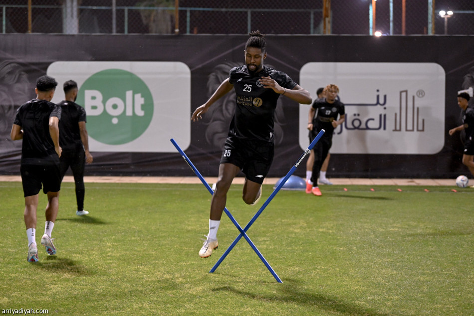 الشباب.. مورينو يستعين بـ«الفيديو» قبل الاتحاد