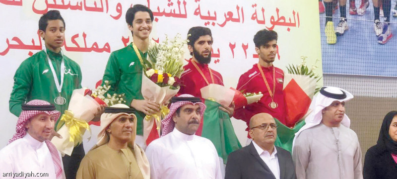 صورة التقطت أمس من تتويج إبراهيم الهديب بالميدالية الذهبية (المركز الإعلامي ـ اتحاد المبارزة)