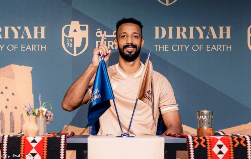 الدرعية يضم الحارس الدولي السابق أمين بخاري