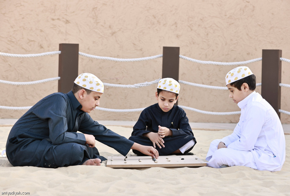 قرية التأسيس.. بيوت قديمة وألعاب شعبية