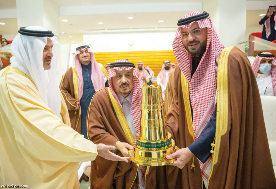 «تلال الخالدية» و«النادر»
يتوجان بكأسي المؤسس