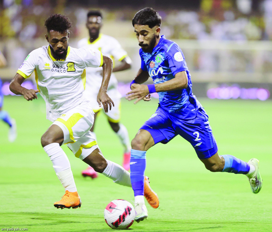 الفتح والاتحاد يعيدان الدوري 7 أعوام