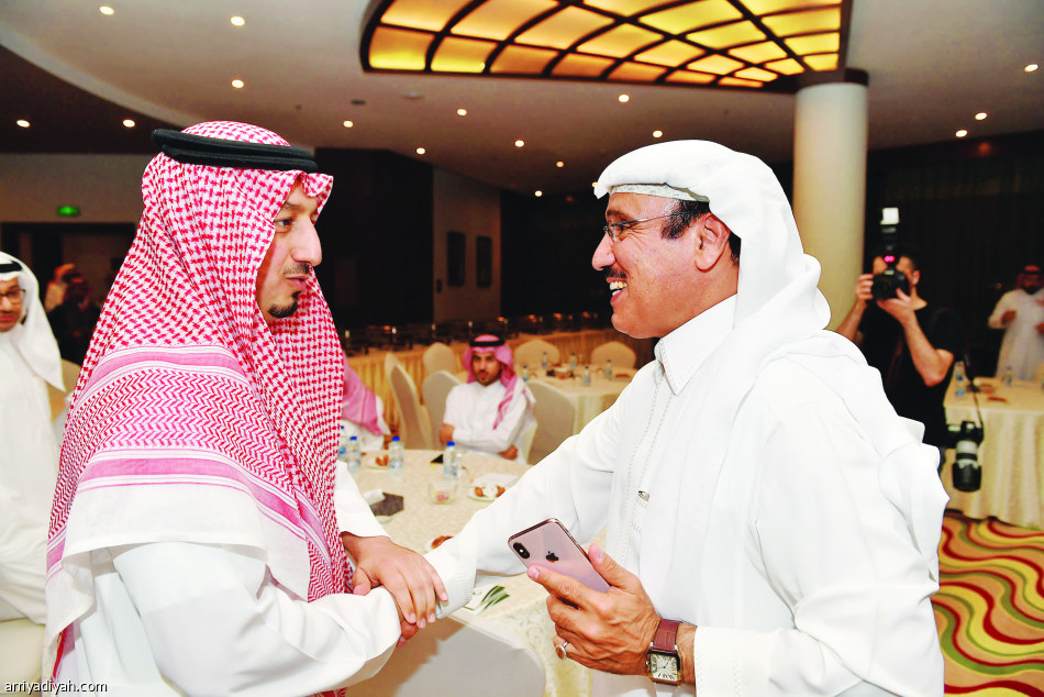 المسحل 
يتسلح بـ 16 استراتيجية