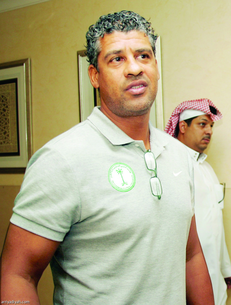 ياسر يطلب إعفاءه
