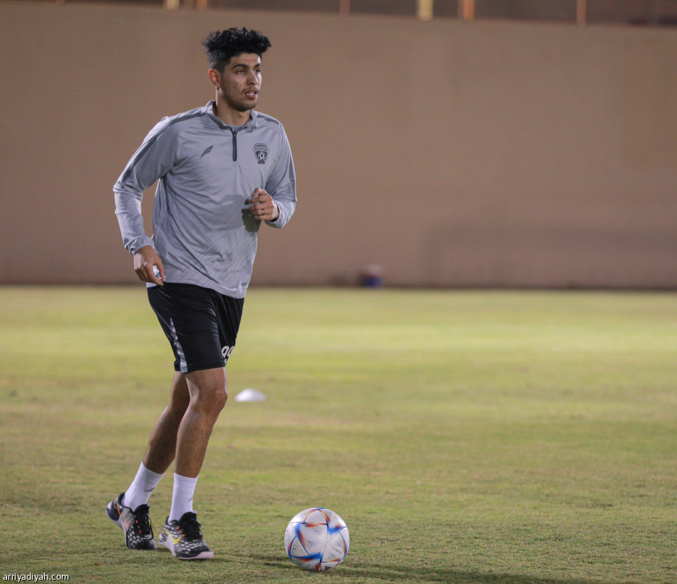 الفيحاء يستعد للهلال بتكتيك دفاعي وهجومي