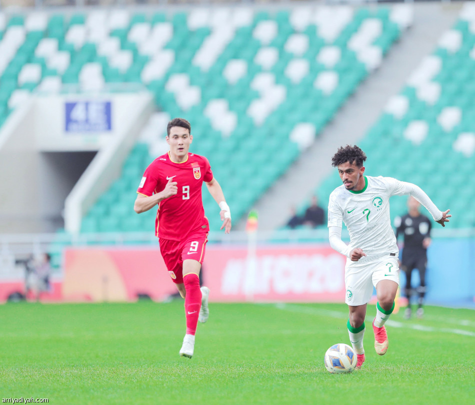 بعد خسارة الصين.. 
الأخضر يحلم بالعاشر