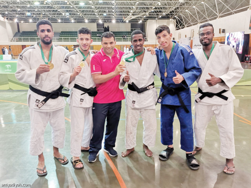 صورة التقطت أمس لأبطال تايكوندو الوحدة بعد تتويجهم بالميداليات (المركز الإعلامي ـ الوحدة)