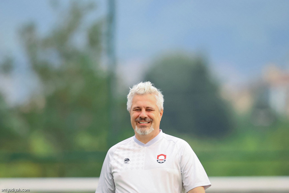 الغياب
يهدد الغامدي