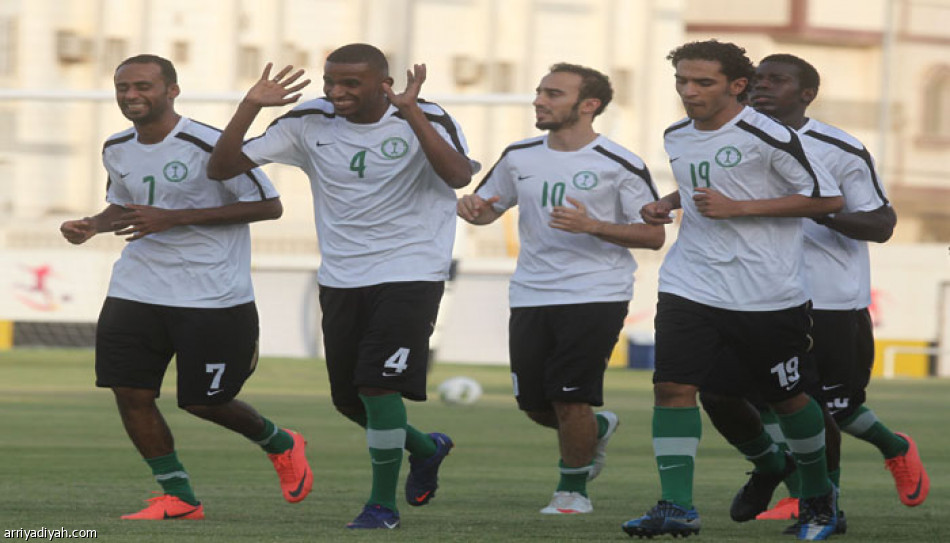قبل مواجهة دور الاربعة بكاس العرب : الأخضر يهدد منتخب ليبيا بالمربعات والمثلثات
