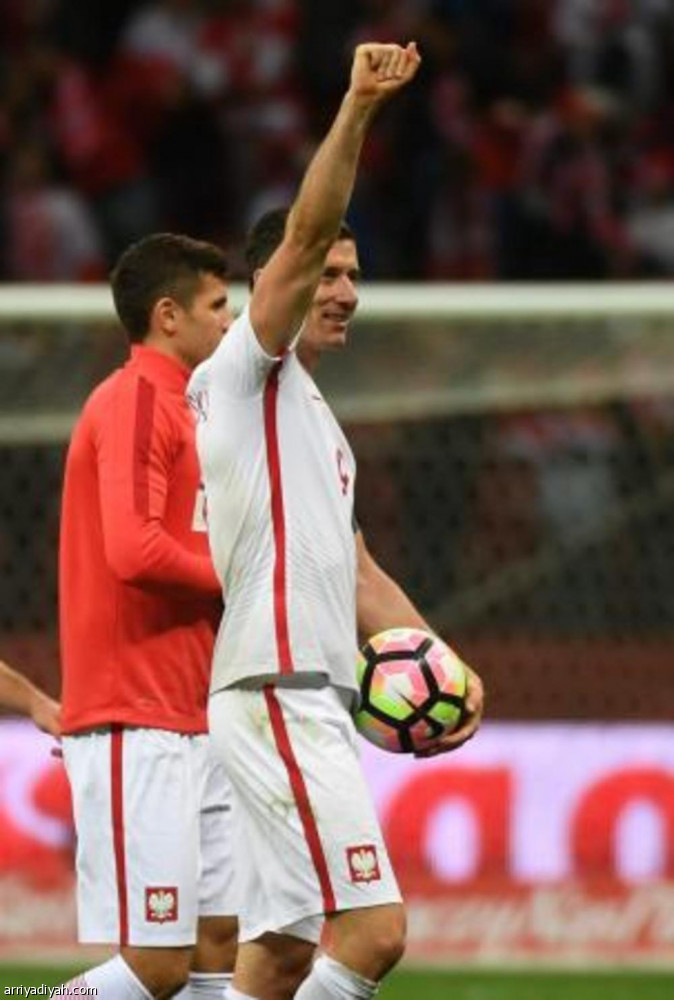 تصفيات مونديال 2018: ثلاثية ليفاندوفسكي تقود بولندا لفوز مثير على الدنمارك