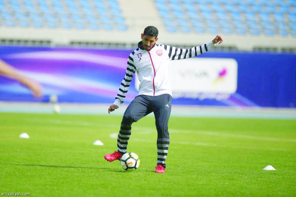 التشيكي يرفض إراحة لاعبي البحرين