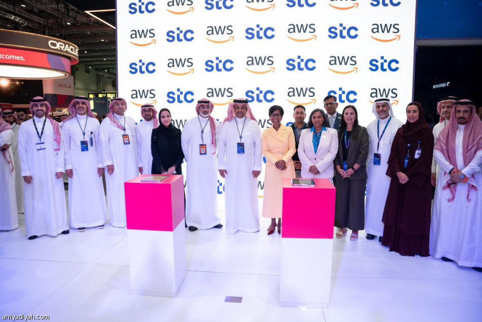 بتفاعل واسع في «LEAP 2026» مجموعة stc تختتم مشاركتها بإطلاق مشاريع رقمية وتوقيع اتفاقيات استراتيجية لتعزيز الابتكار والتحول الرقمي في المنطقة
