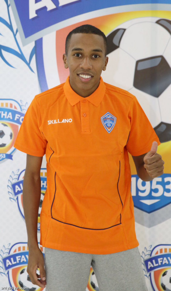 صفقات الفيحاء المتواصلة تخطف الأضواء