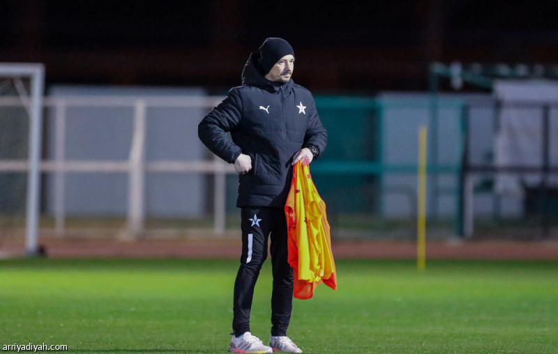 المايسترو يريح النجمة قبل النصر