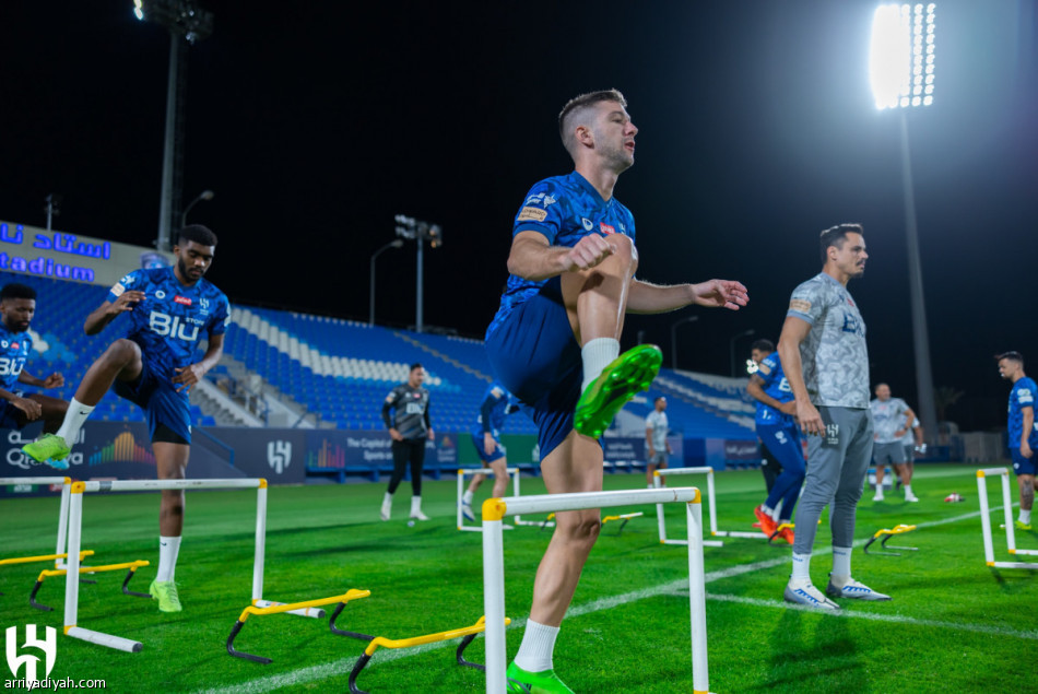 الهلال.. دياز يطبق برنامج اليوم الواحد