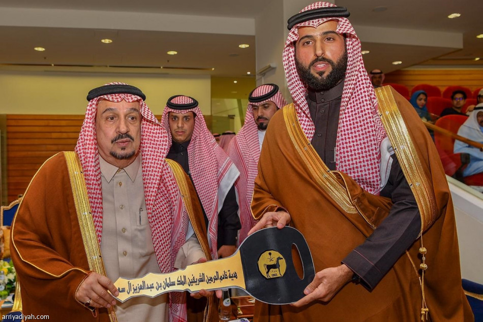 نيابة عن الملك.. أمير الرياض يرعى ختام الفروسية السنوي