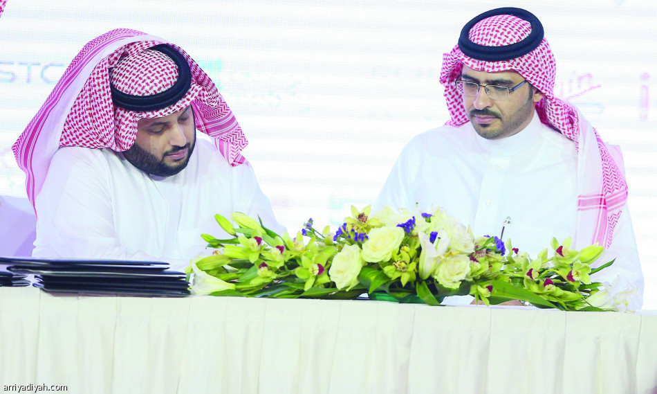 “فريقي”.. نقلة جديدة والبداية 7 ملايين