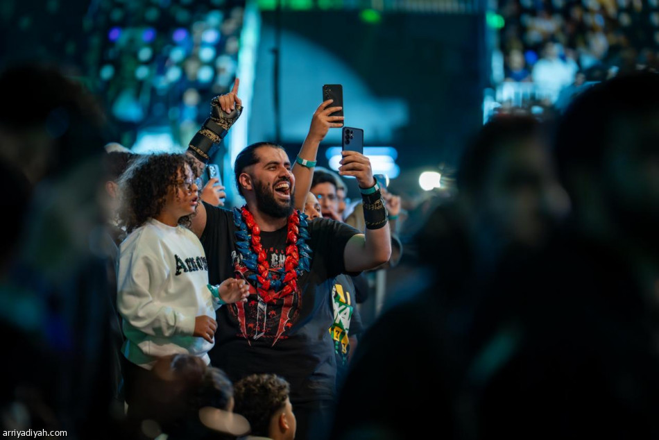 الرياض تحتضن ليلة «رويال رامبل».. وتزف رينز ومورجان