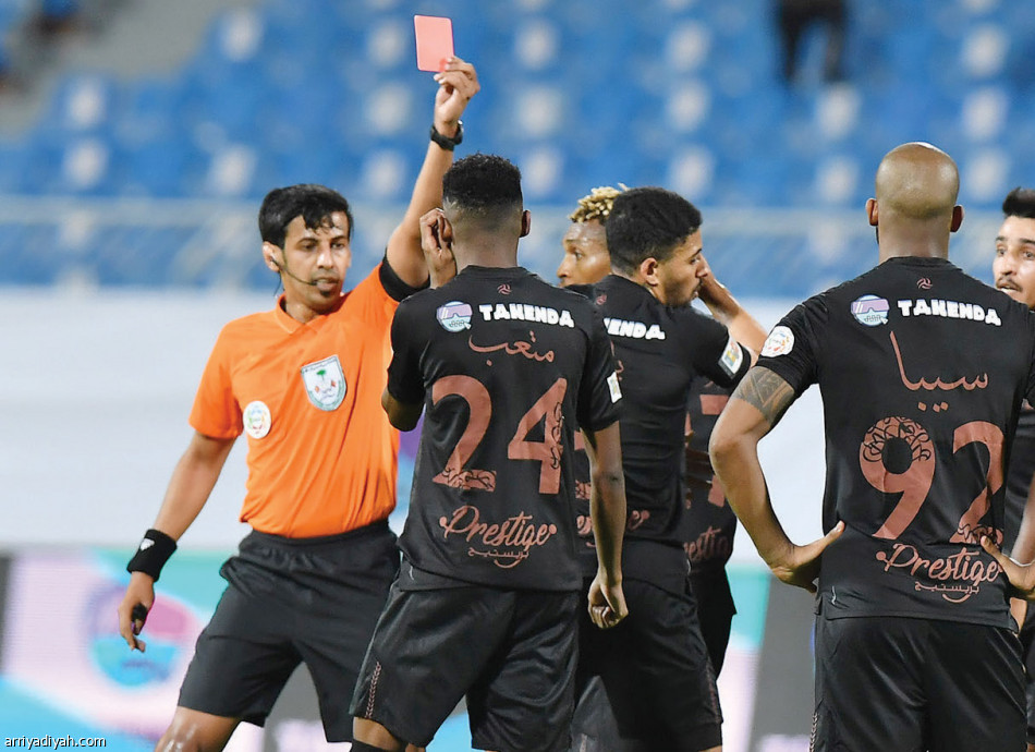 الشباب.. 
ثنائية ثالثة أمام الحزم