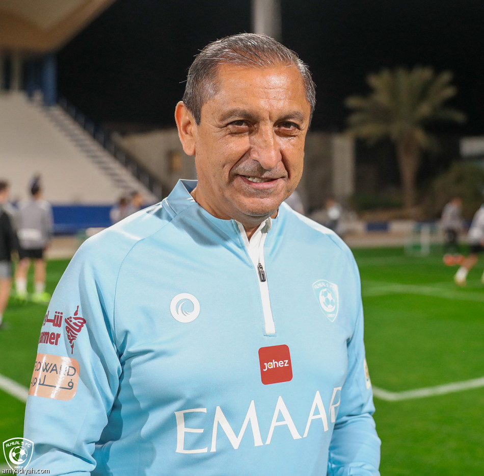 35 مدربا
يمرون على الدوري